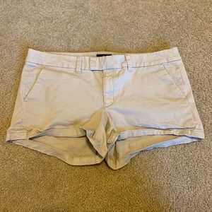 American eagle khaki shortie stretch shorts